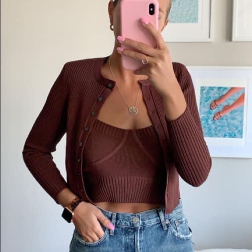 two piece set, perfect for fall 💕🍂 
- tank is a M, cardi is a L
- worn once